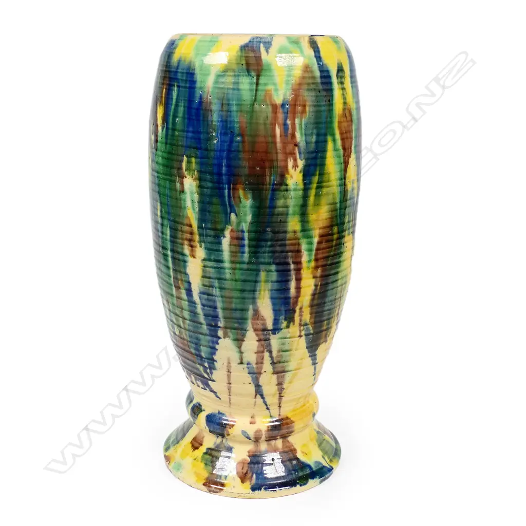 A large Jova Rancich (Auckland) vase, Image 1++