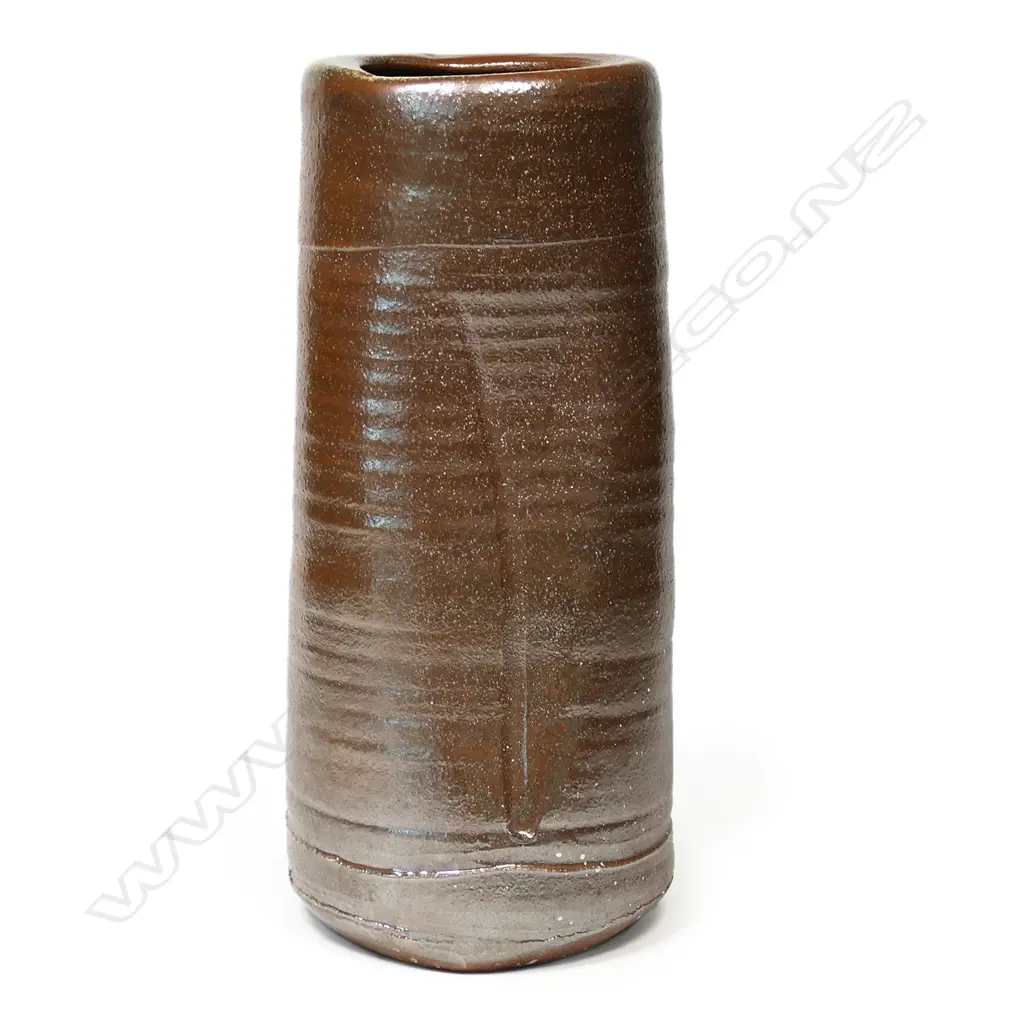 Bruce Martin (Kamaka Pottery) studio pottery vase Image 1++