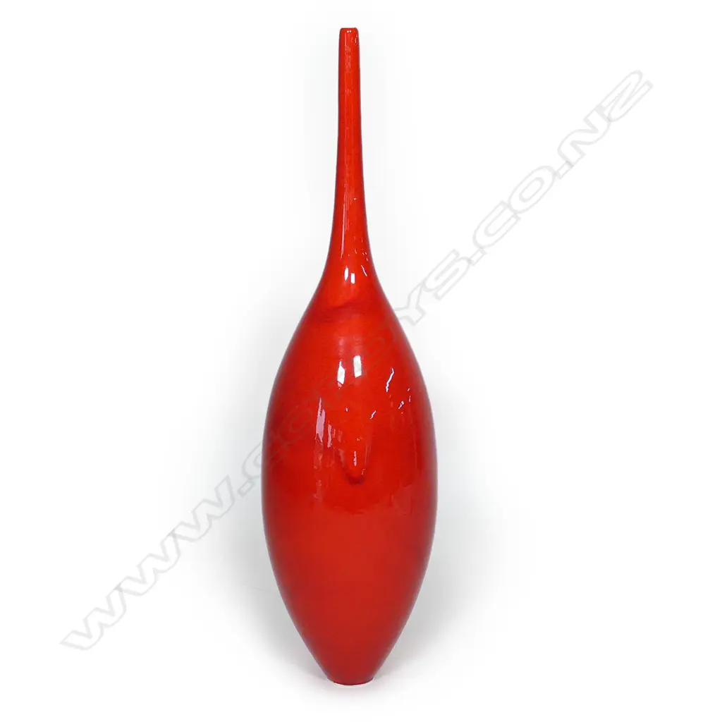 A Peter Collis tall elegant specimen vase Image 1++