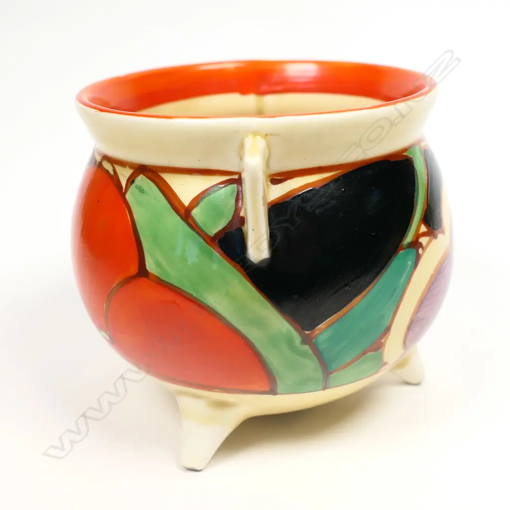 A Clarice Cliff Fantasque Red Gardenia cauldron, Image 1++