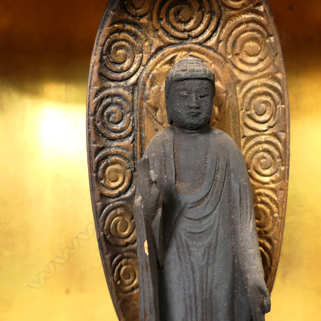 A 19thC wooden Amida buddha in a lacquered and gilded reliquary cabinet, Image 1++