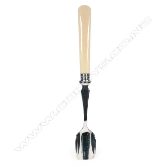 An early 20thC silver plate and ivory handled Stilton scoop,
