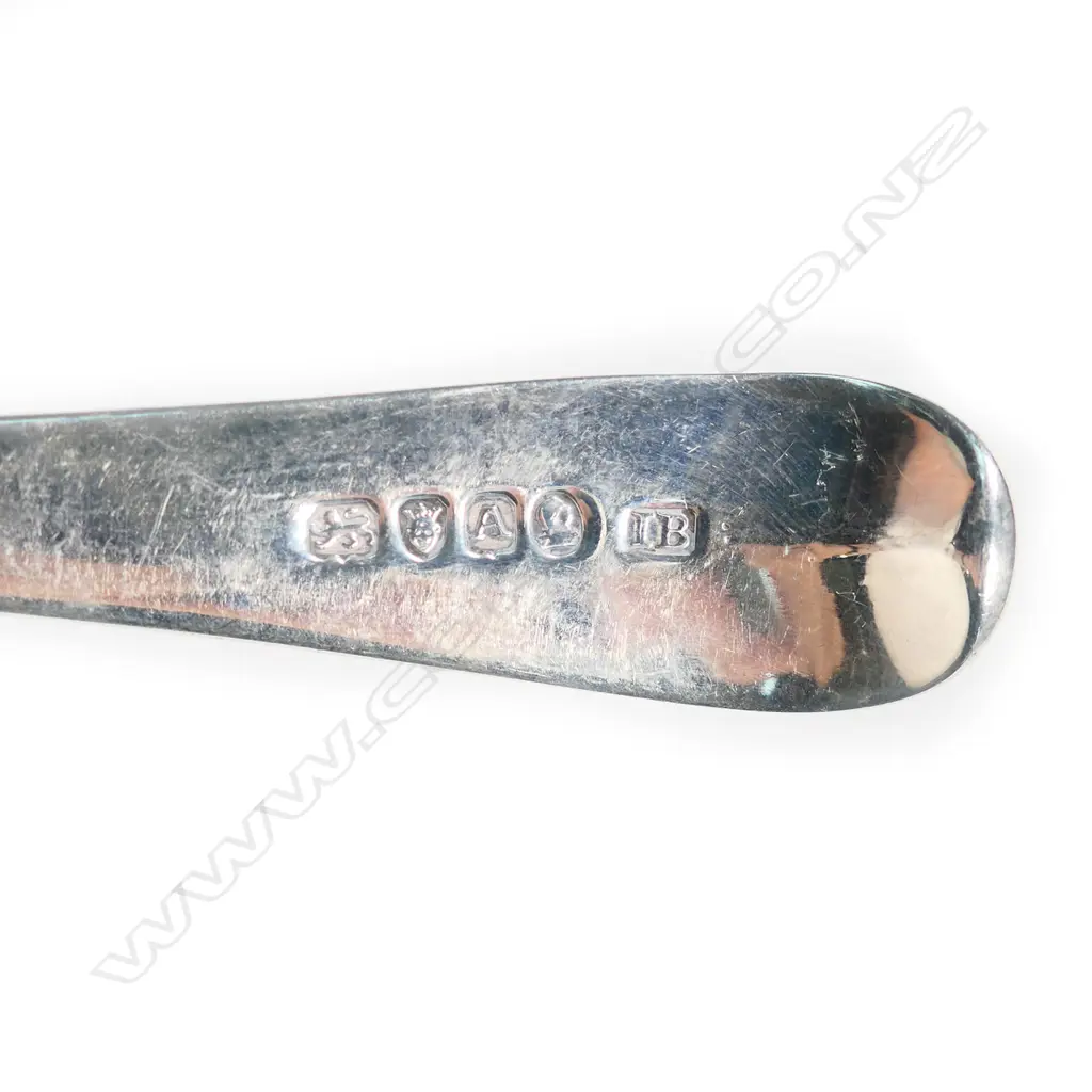 George III silver pie spoon, Image 1++