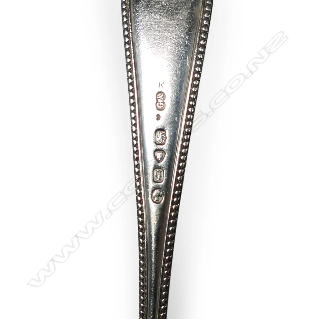 Eight Victorian silver table forks Image 1++