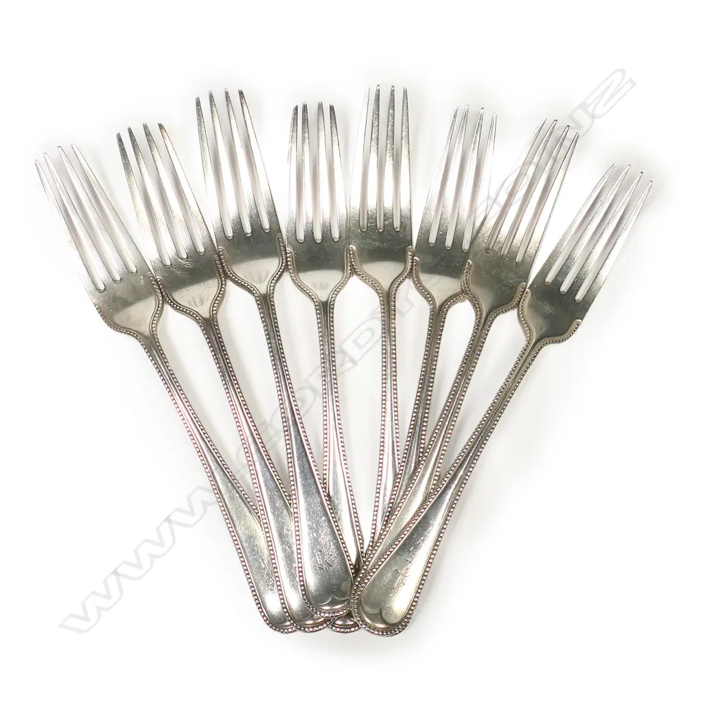 Eight Victorian silver table forks Image 1++