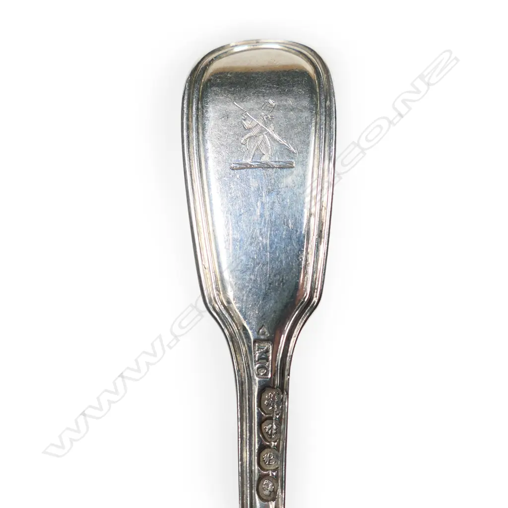 A set of 12 William IV silver fiddle and thread pattern entrée forks, Image 1++