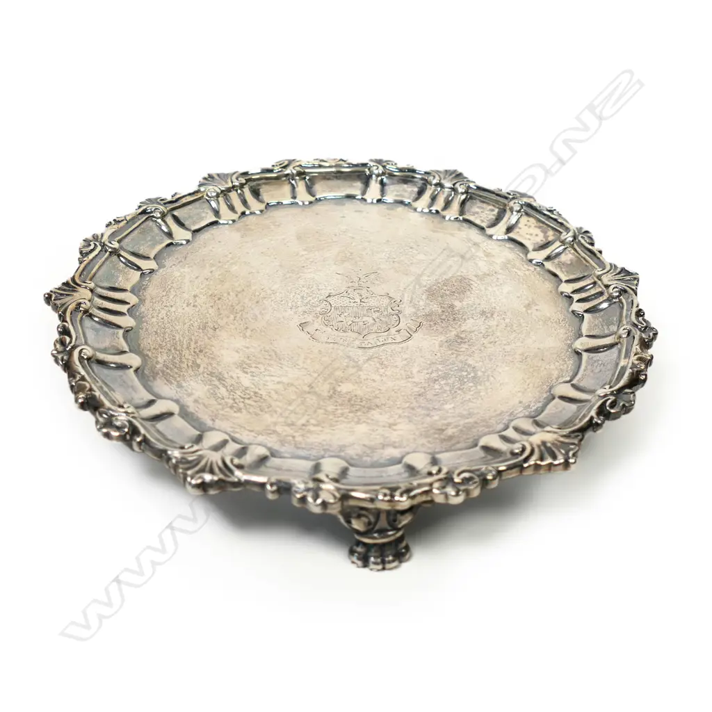 A Victorian Irish silver waiter, Image 1++