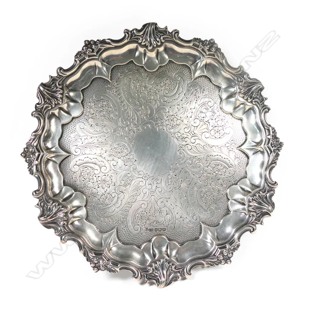 An Edwardian silver pie crust rim salver Image 1++