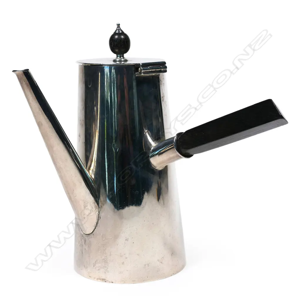 An early 20thC silver hot chocolate pot Image 1++