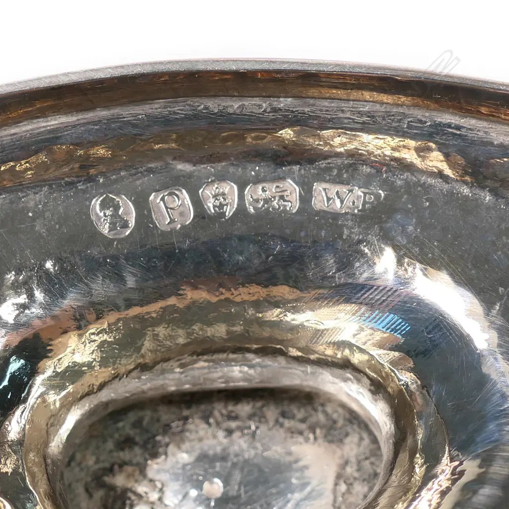 A George III silver pedestal sugar basket, Image 1++