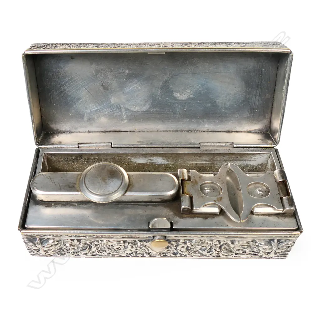 A Victorian embossed silver covered travelling curling iron heater, Image 1++