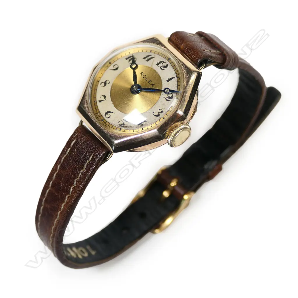 A 1930s lady’s 9ct gold Rolex wristwatch Image 1++