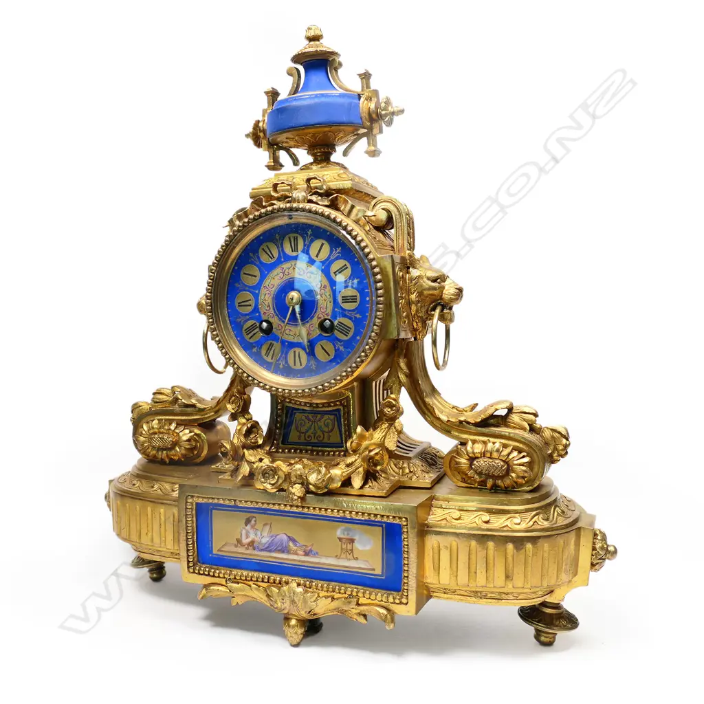 A 19thC French mantel clock, Image 1++