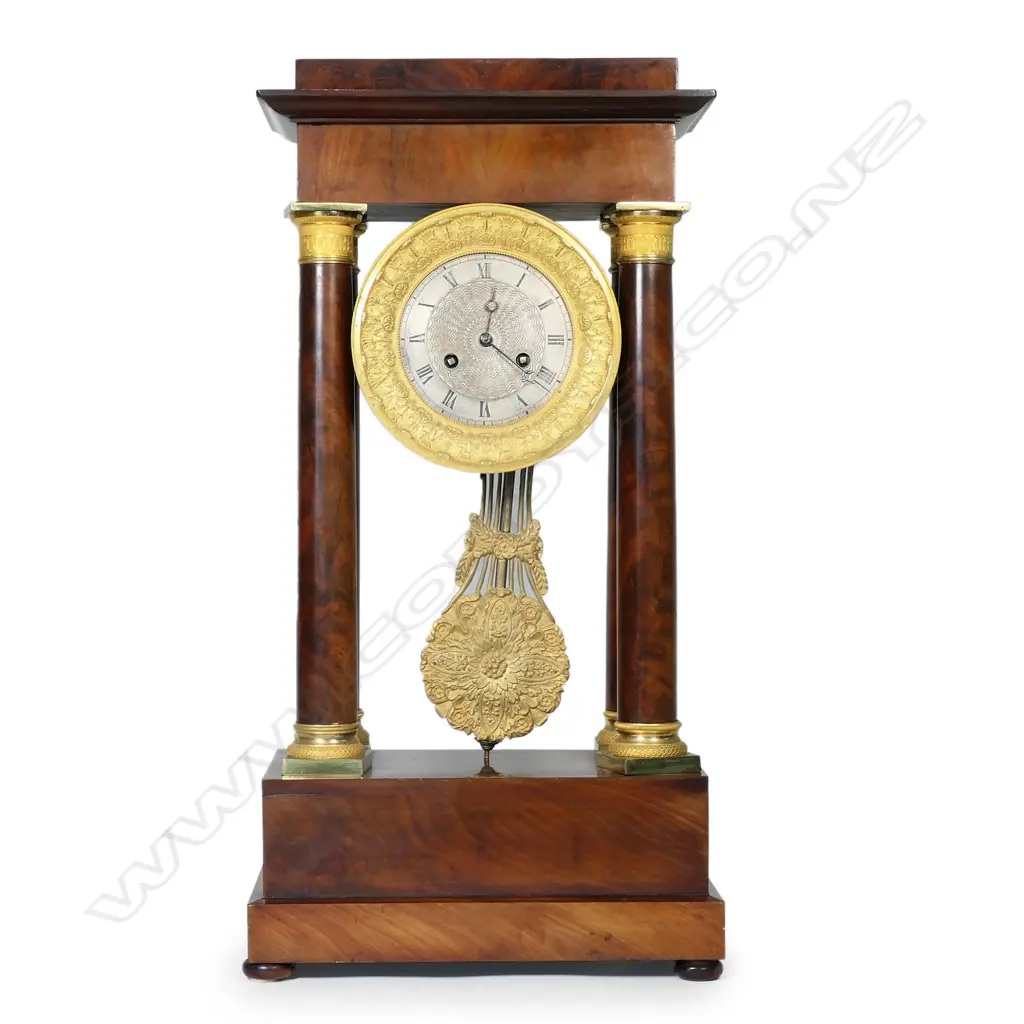 An elegant French portico clock, Charles X period, Image 1++