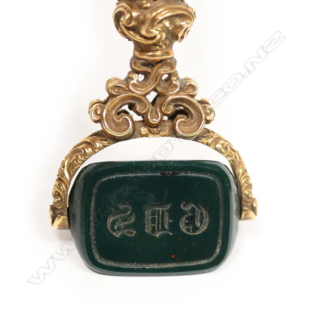 A Victorian agate and gilt metal desk seal, Image 1++
