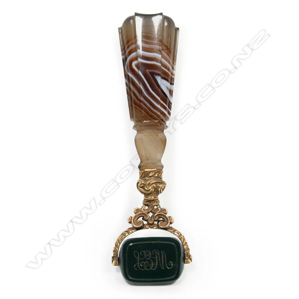 A Victorian agate and gilt metal desk seal, Image 1++