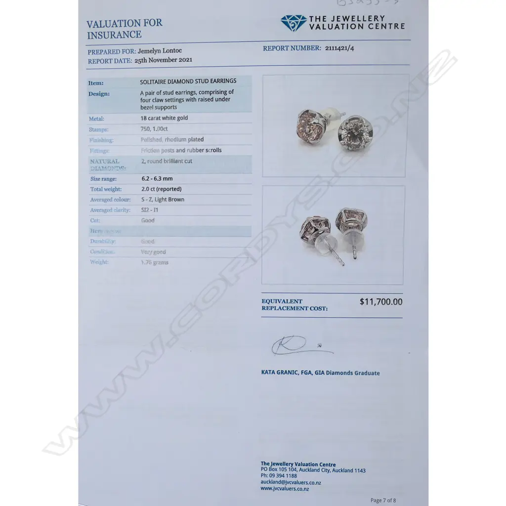 A pair of 18ct white gold and diamond stud earrings, Image 1++