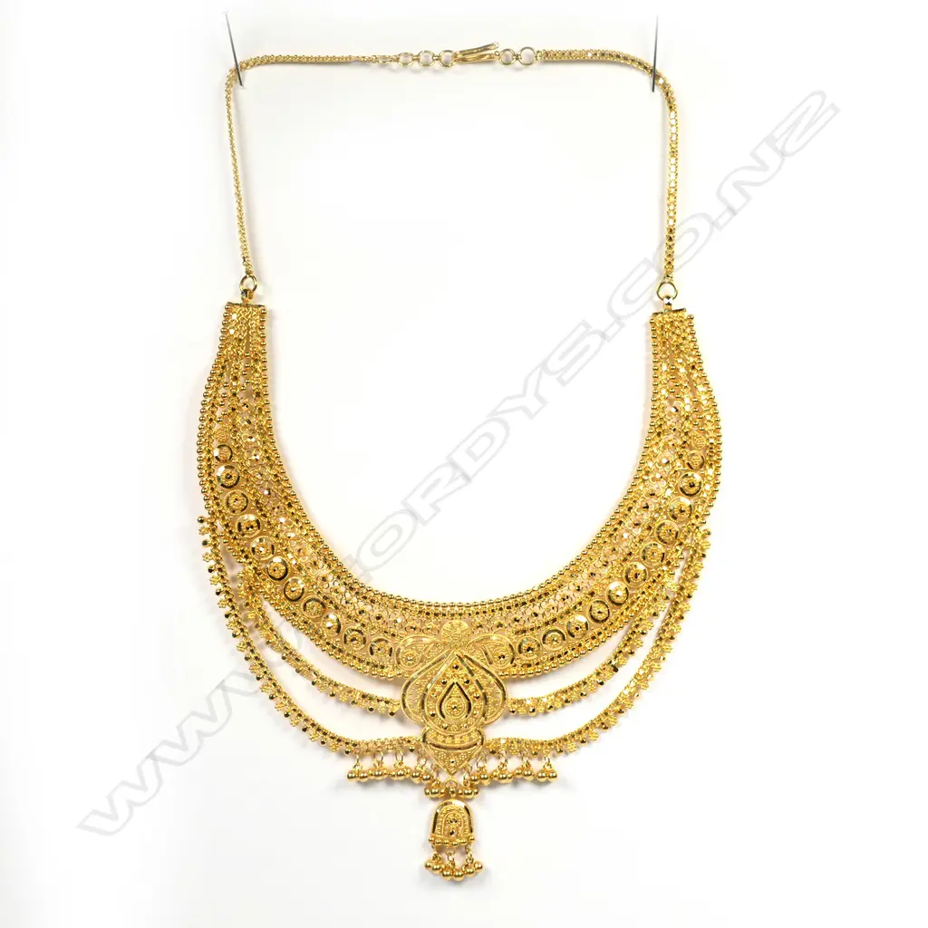 A 22ct gold necklace, Image 1++