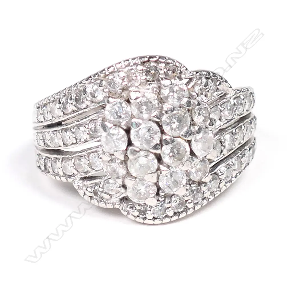 A platinum and diamond dress ring, Image 1++