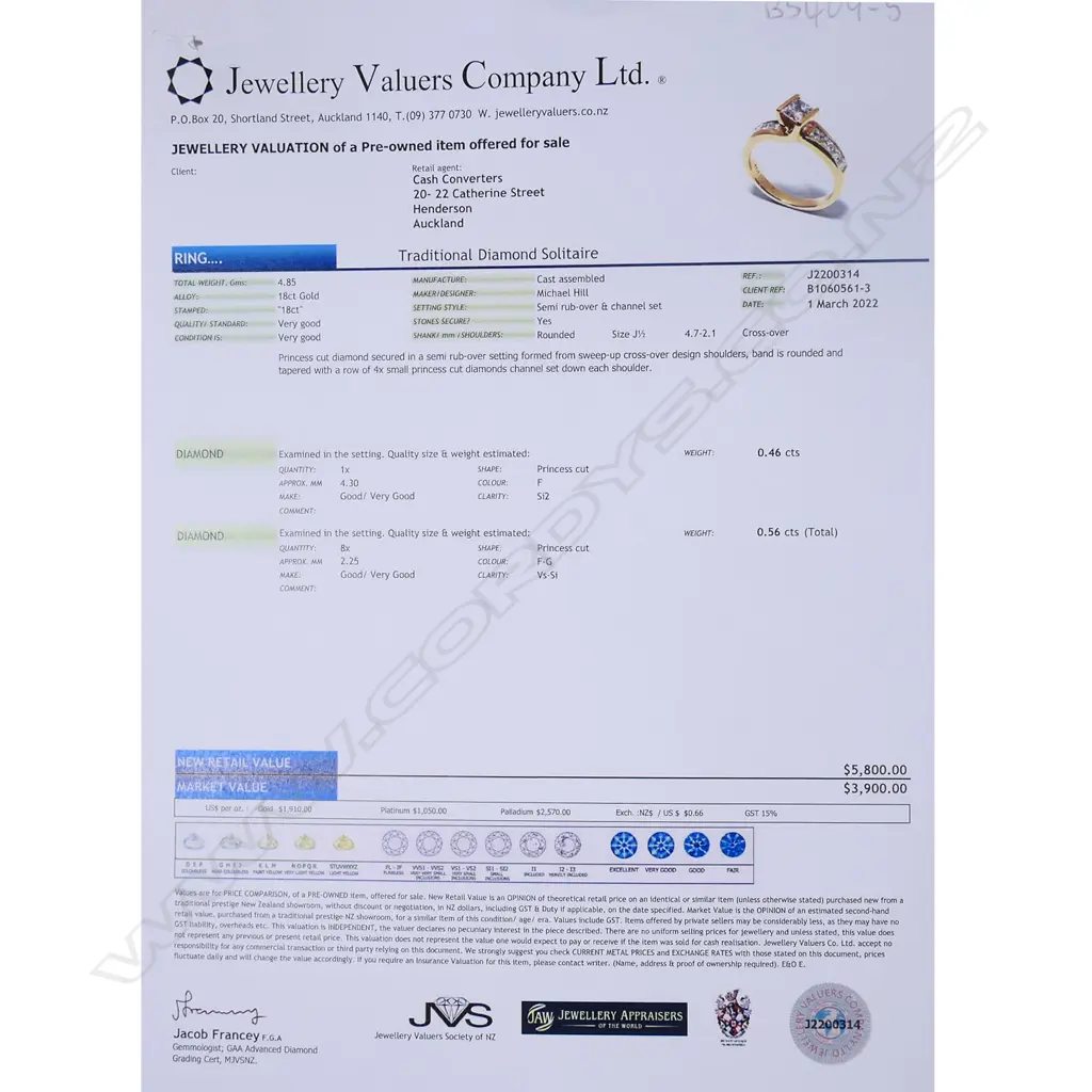 An 18ct gold and diamond ring, Image 1++