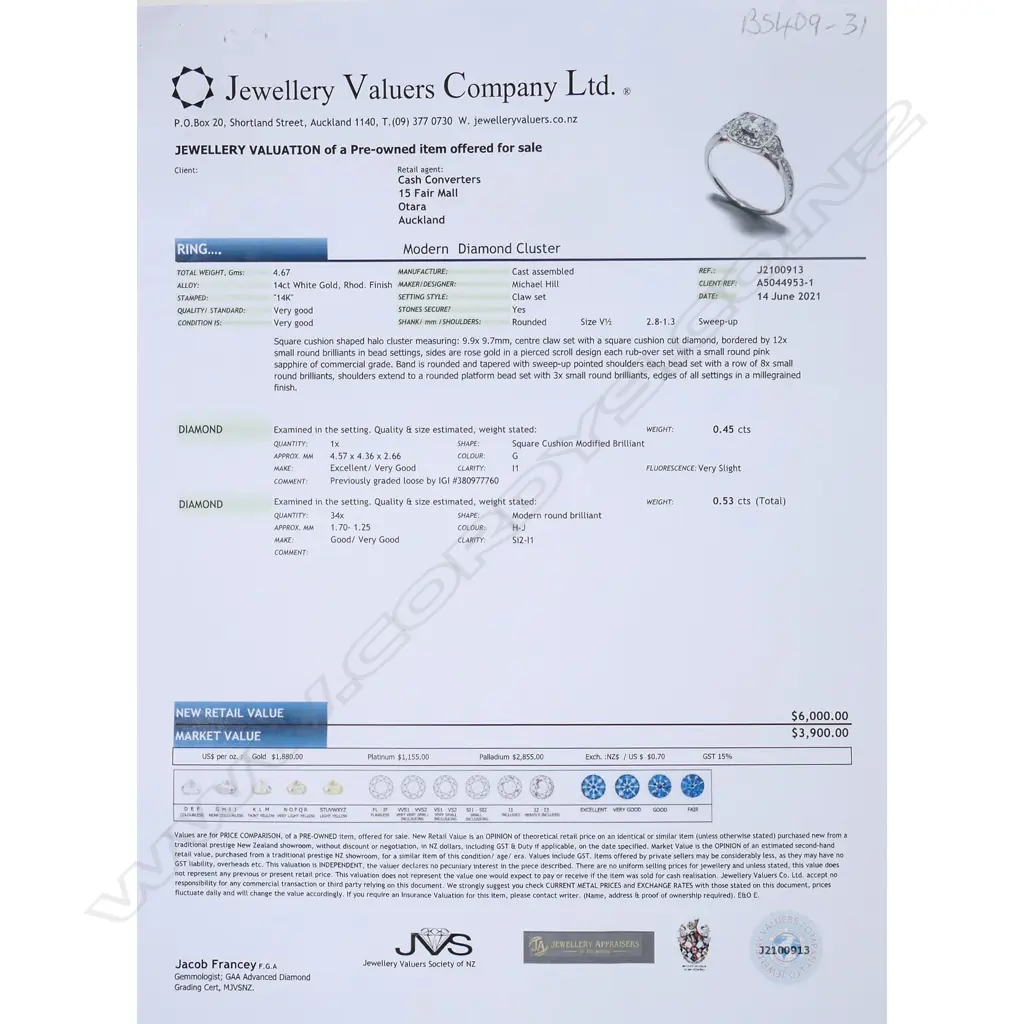 A 14ct white gold and diamond dress ring, Image 1++