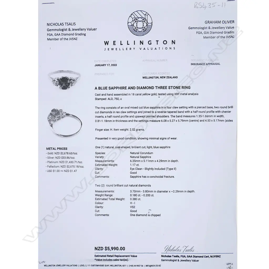 An estate 18ct gold sapphire and diamond ring, Image 1++
