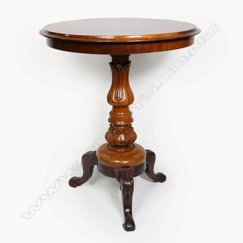 A Victorian walnut tripod wine table, Image 1++
