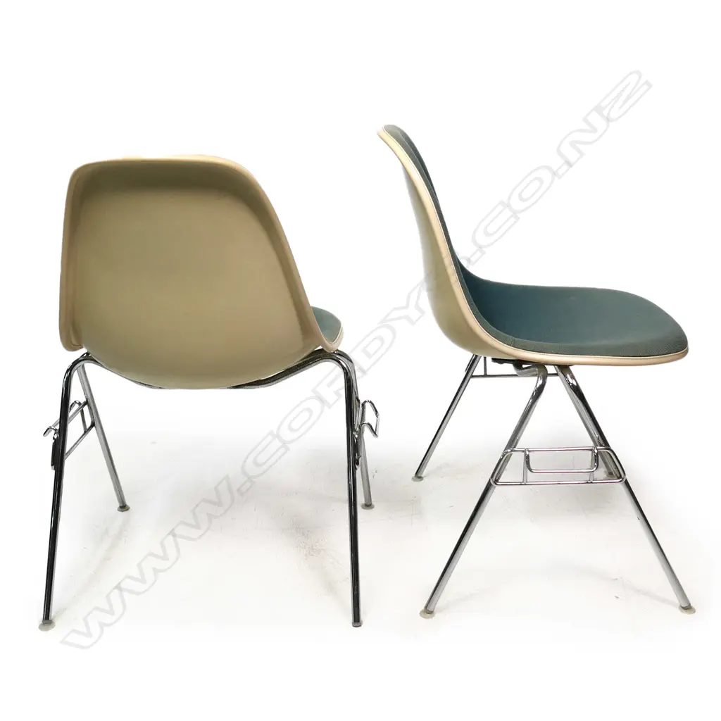 A set of four original Eames DSS stacking chairs for Herman Miller, Image 1++