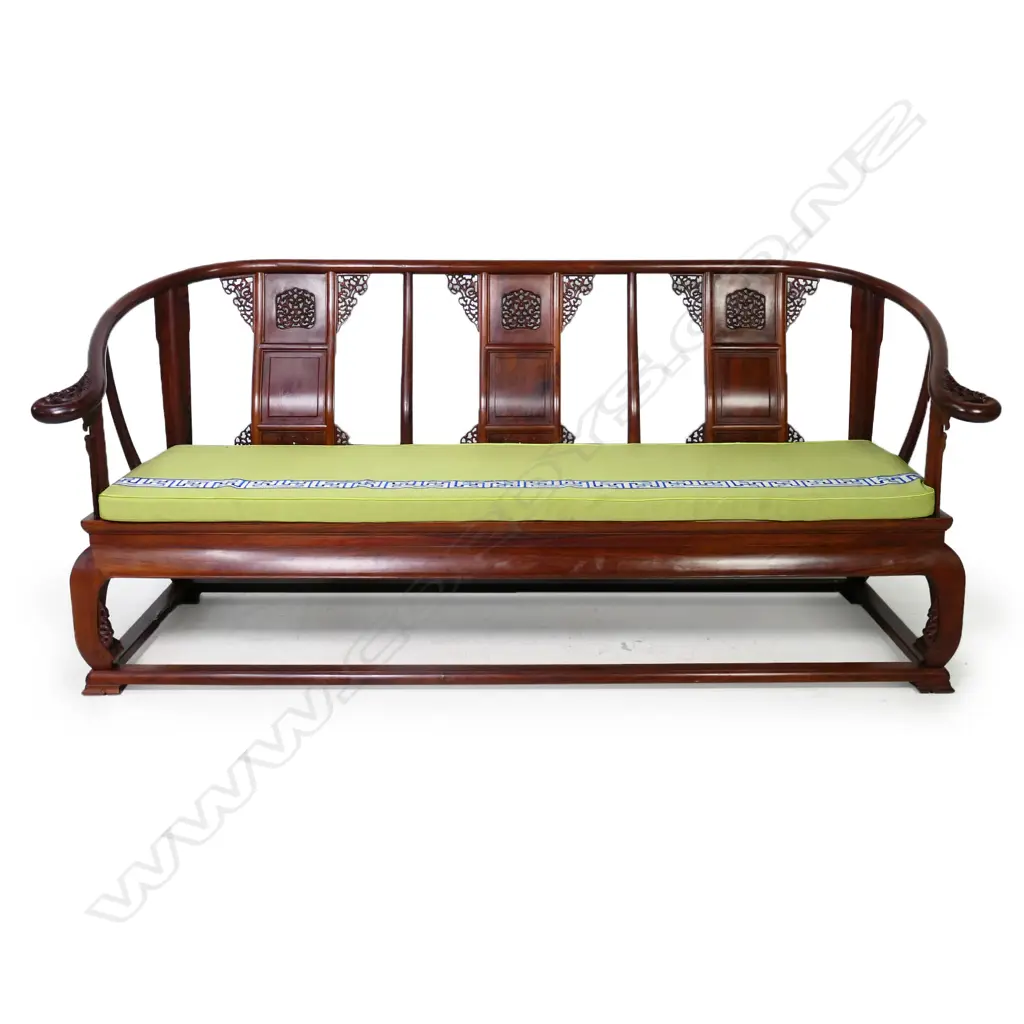 A 20thC quality Chinese rosewood furniture suite, Image 1++