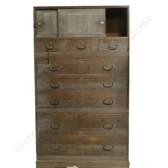 An Early Showa period (1926-1989) quality three section kimono chest,