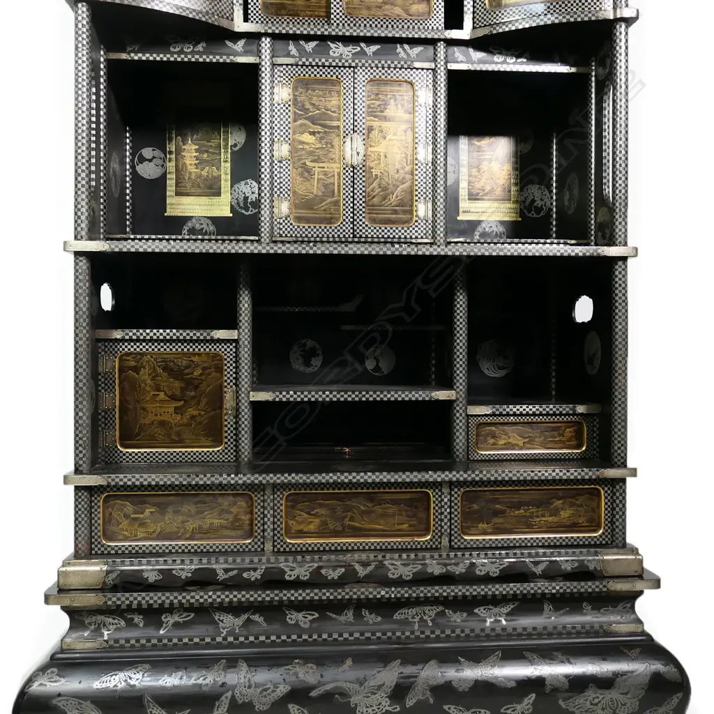 An impressive Japanese Meiji period Shodana lacquer and gilt cabinet, Image 1++