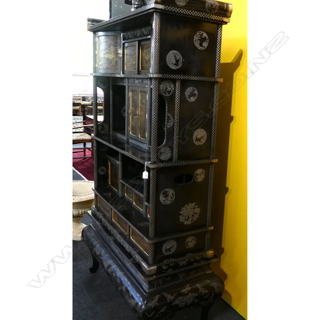 An impressive Japanese Meiji period Shodana lacquer and gilt cabinet, Image 1++