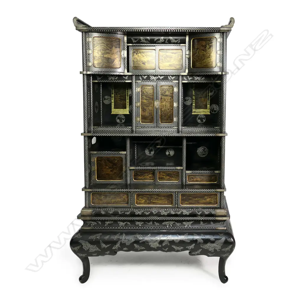 An impressive Japanese Meiji period Shodana lacquer and gilt cabinet, Image 1++