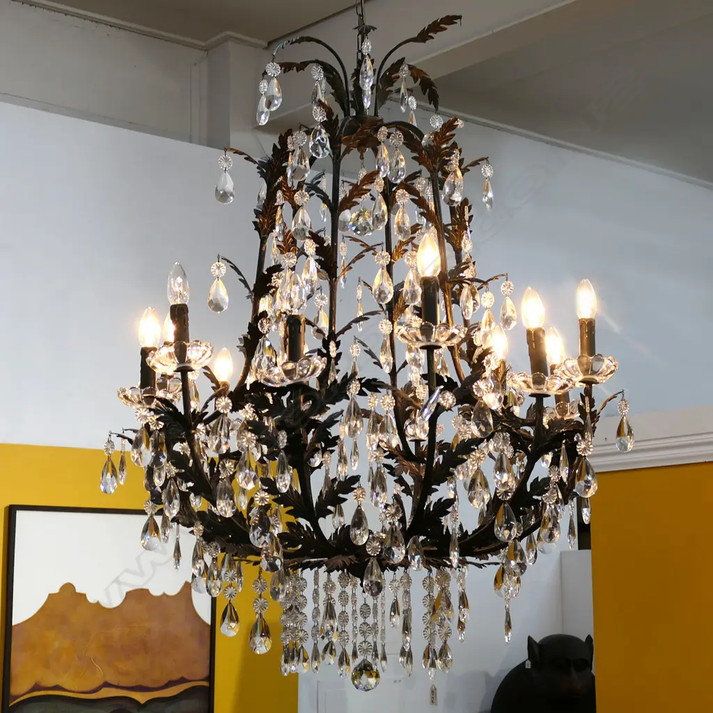 An impressive twelve branch chandelier, Image 1++
