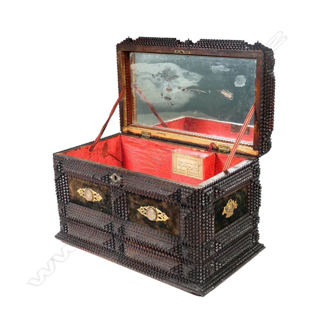A late 19thC tramp art carved musical jewel box, Image 1++