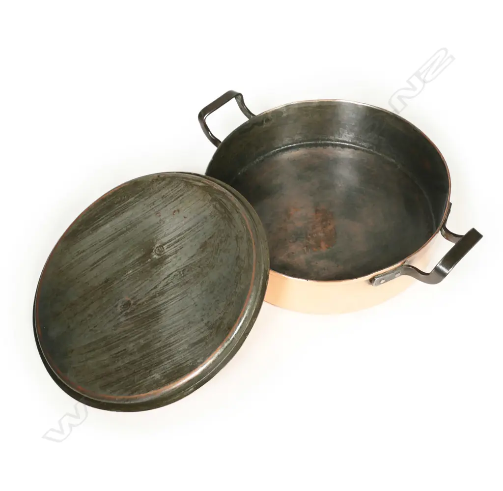 A vintage copper two handled roasting pan, Image 1++