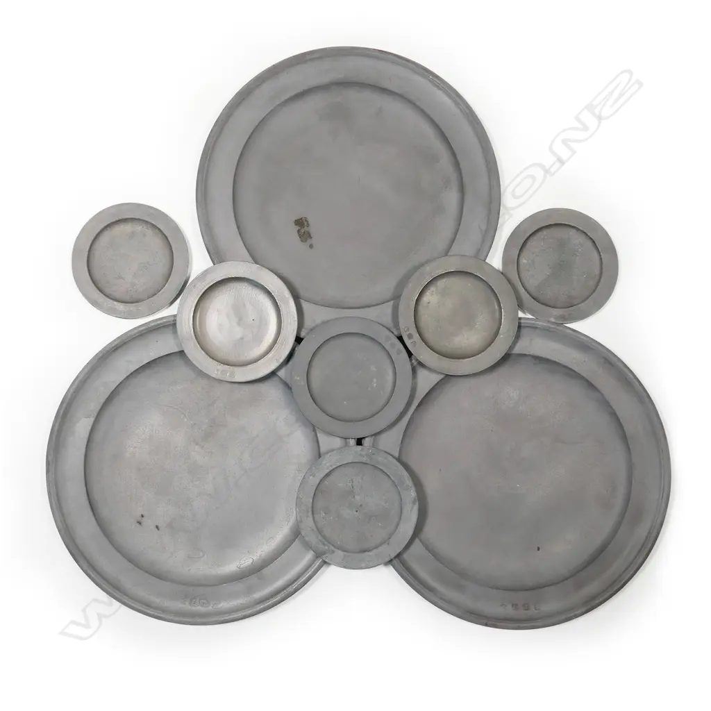 Nine 19thC pewter pieces, Image 1++