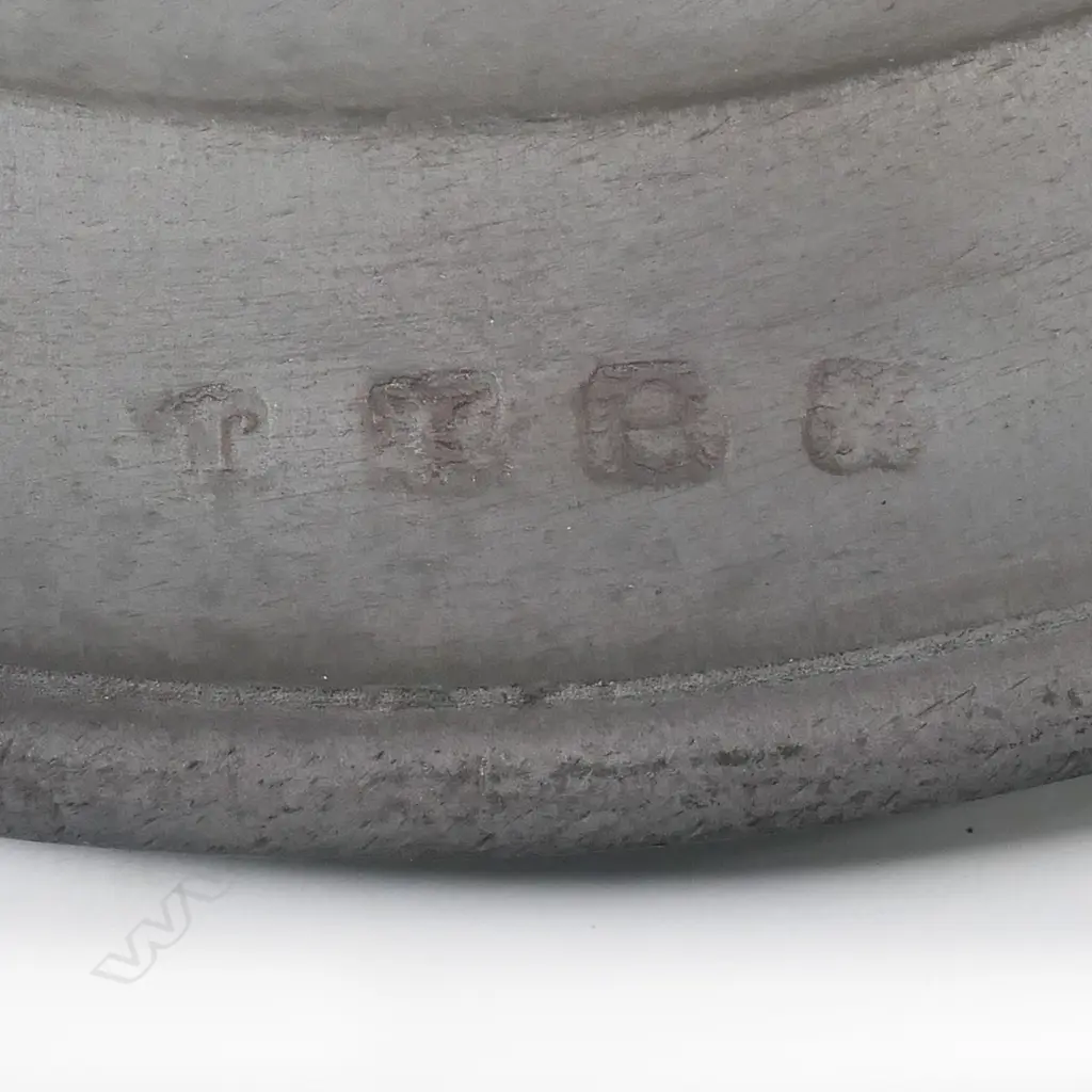 Nine 19thC pewter pieces, Image 1++