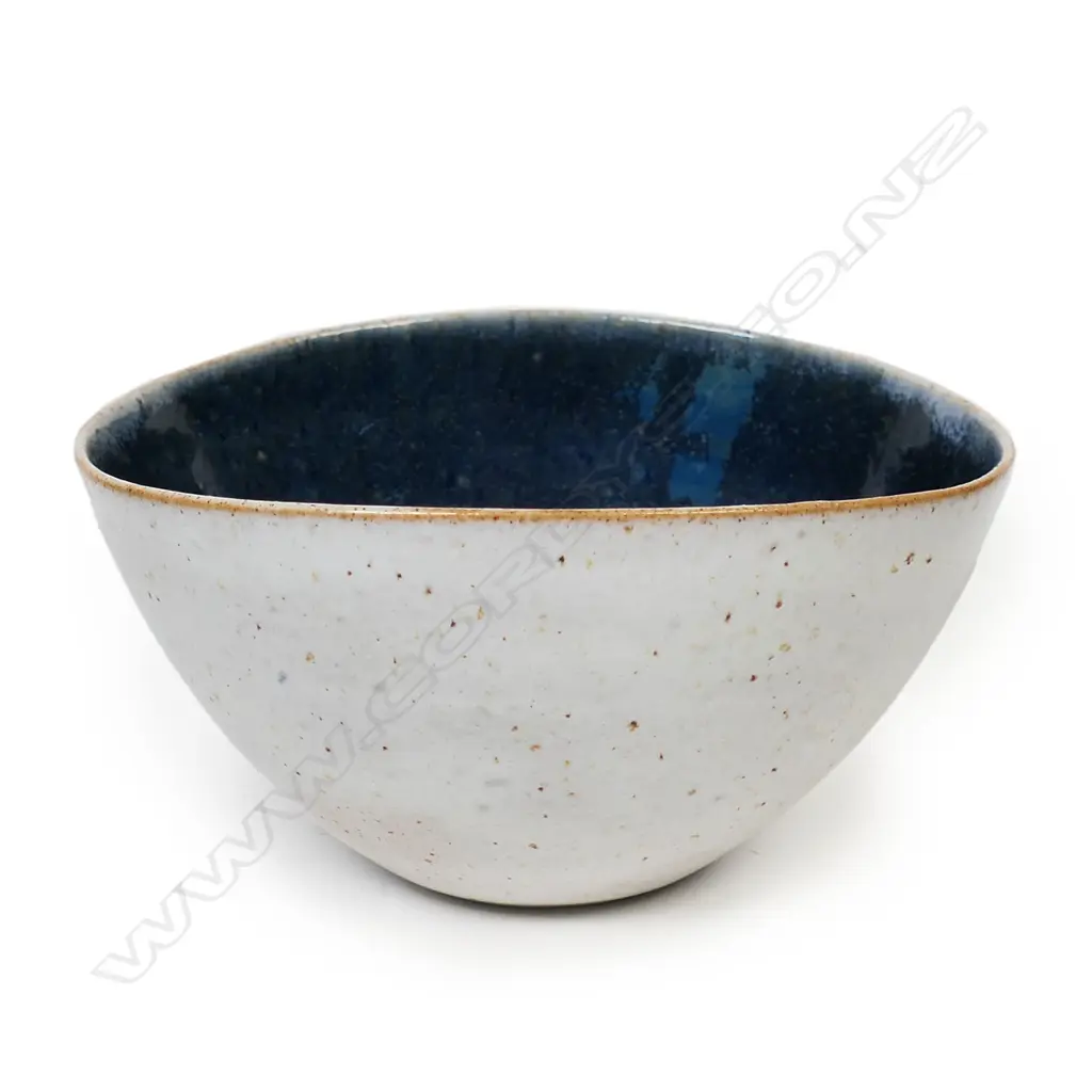 Lucie Rie and Hans Coper elliptical bowl, Image 1++