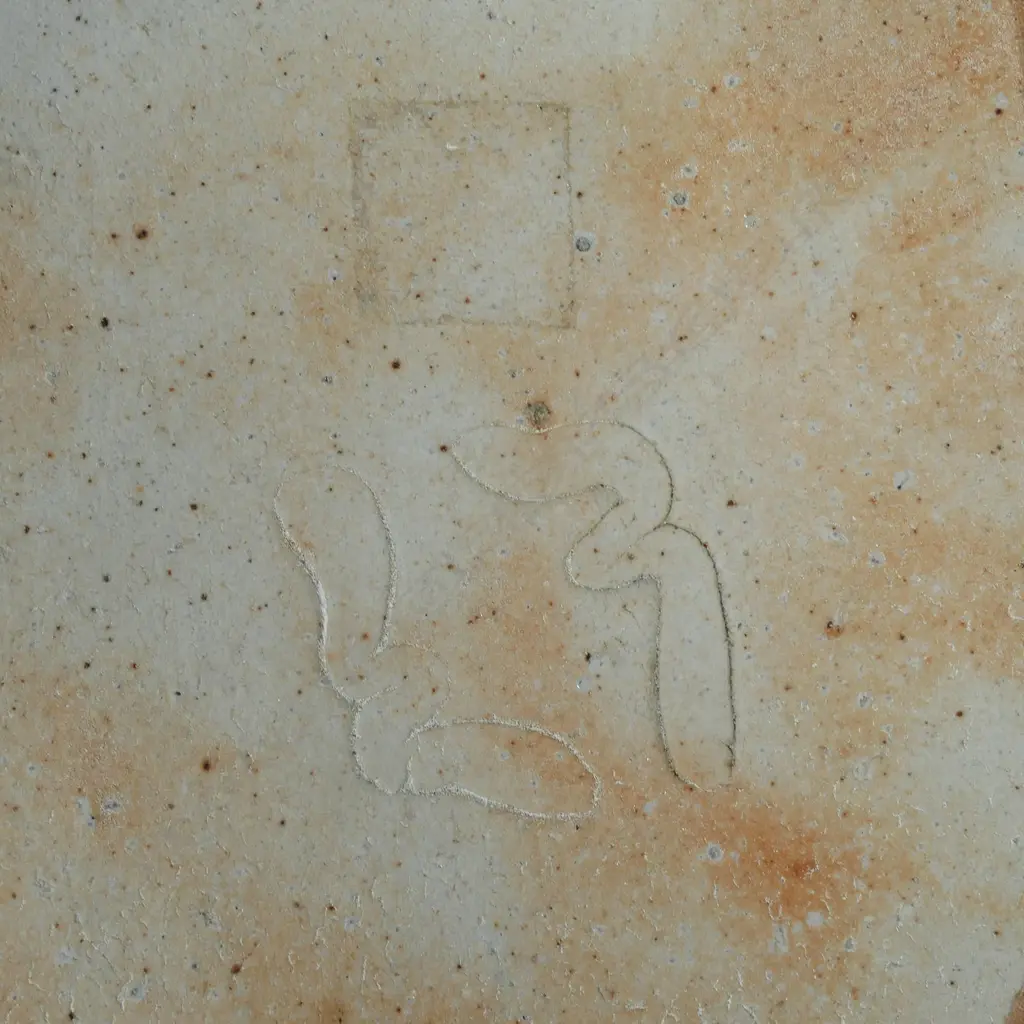 Merilyn Wiseman large squared shallow bowl, Image 1++