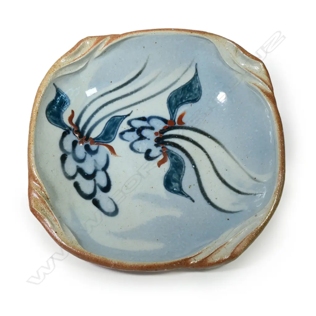 Merilyn Wiseman large squared shallow bowl, Image 1++