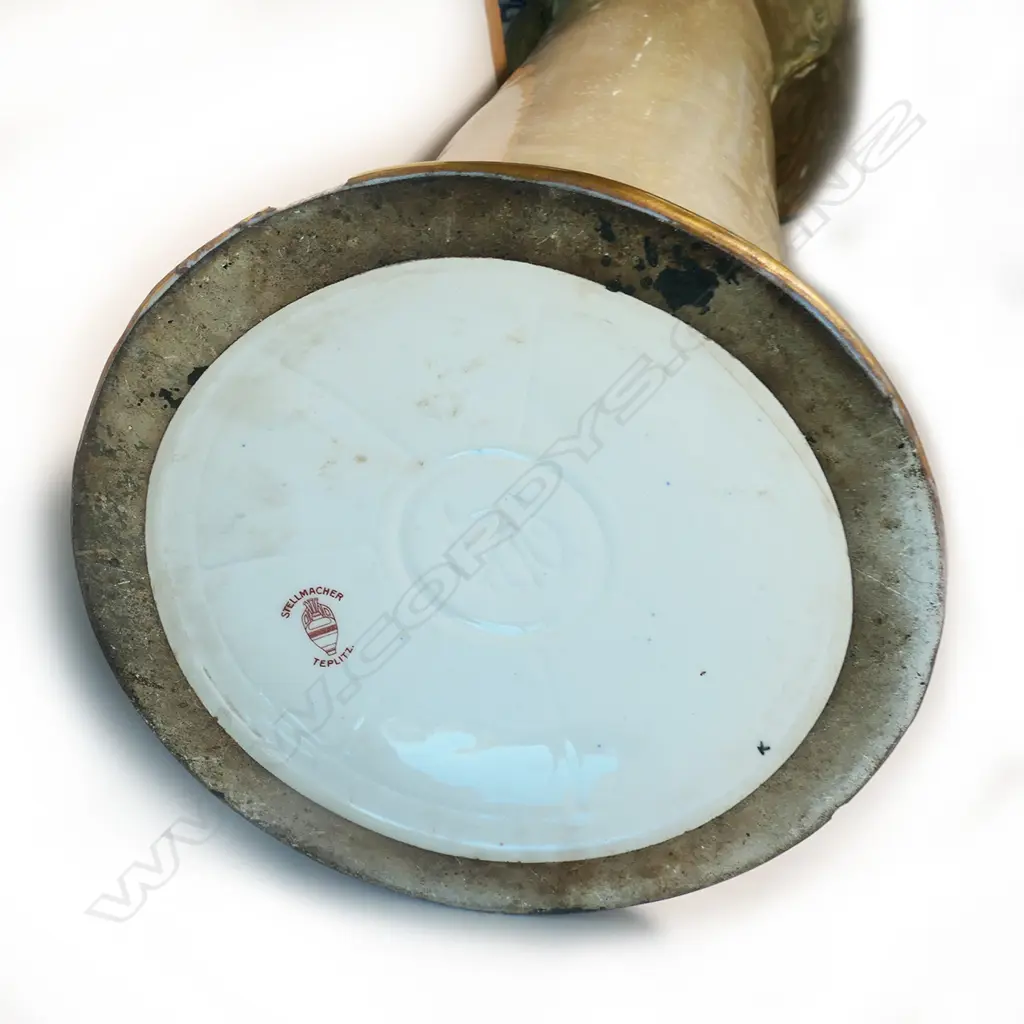 An early 1900s Eduard Stellmacher (Germany, 1868-1929) Art Nouveau porcelain vase, Image 1++