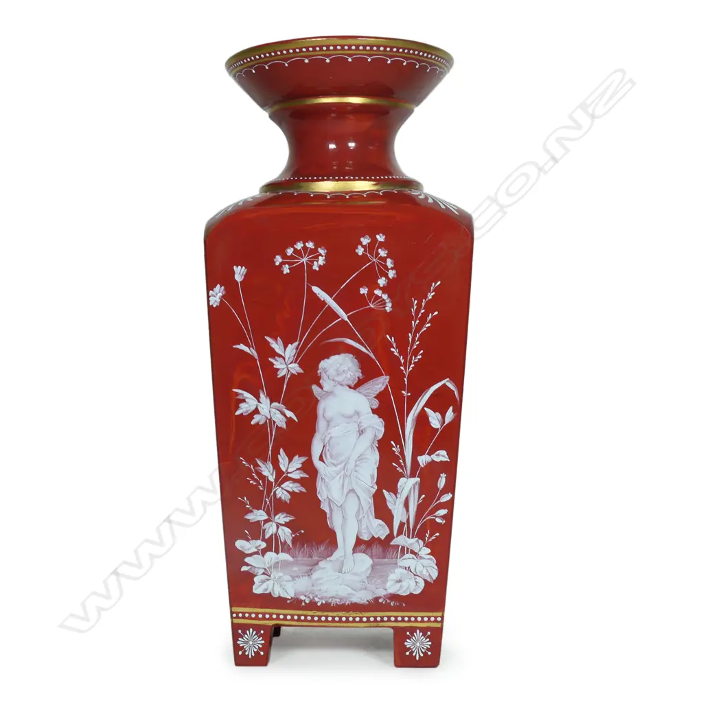 A 19thC glass vase, Image 1++