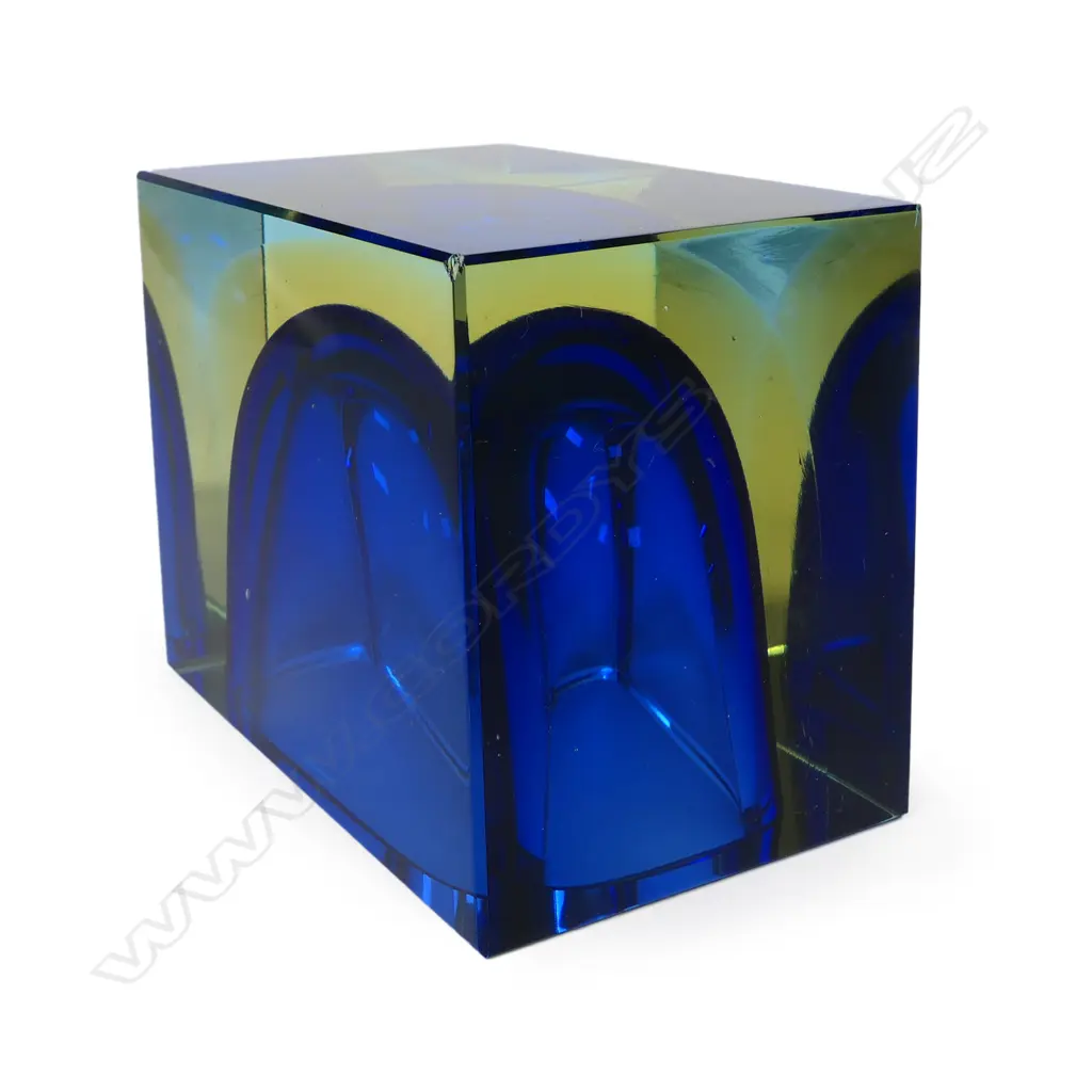 A Murano Sommerso small posey vase, Image 1++