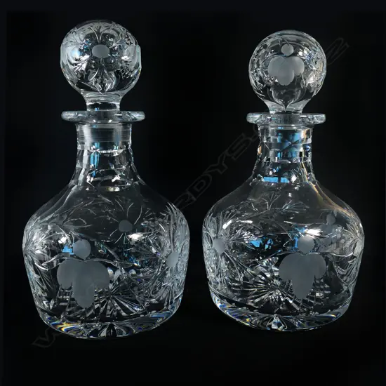 PR MATCHING CRYSTAL DECANTERS H.220mm