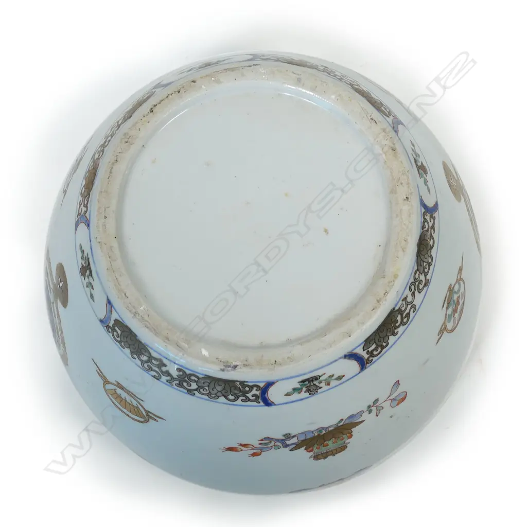 A Chinese porcelain jardinière, Image 1++