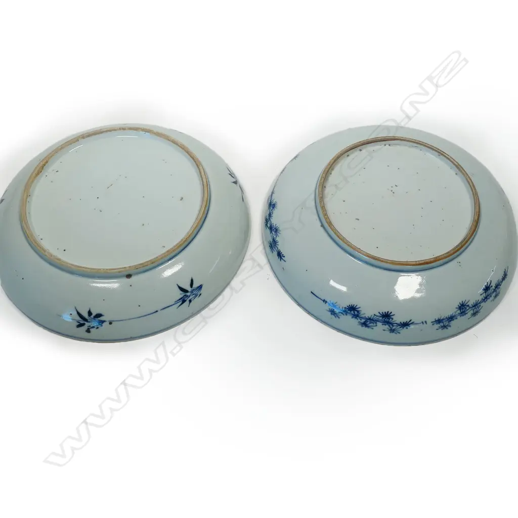 A pair of 19thC Ming style Chinese blue and white large dishes, Image 1++
