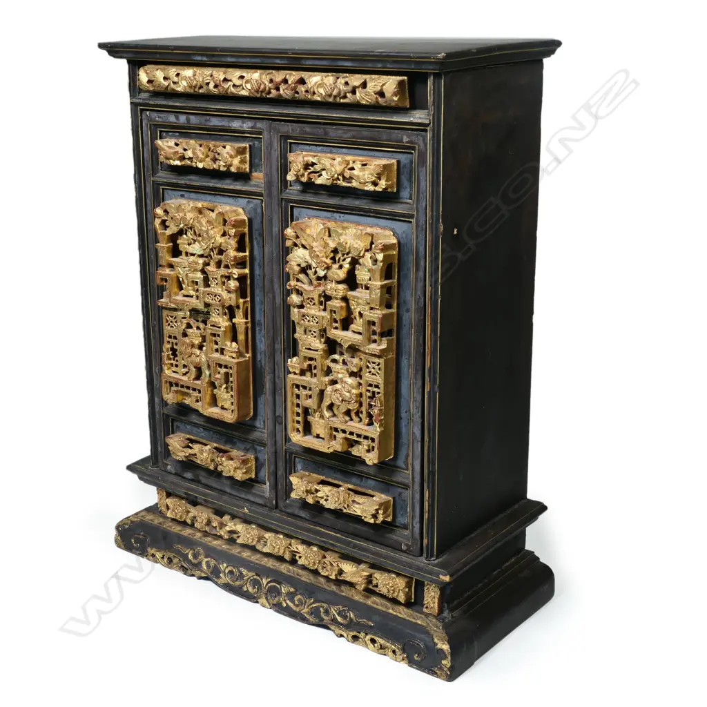 A Japanese Meiji black lacquer and gilt Buddhist house shrine cabinet Image 1++