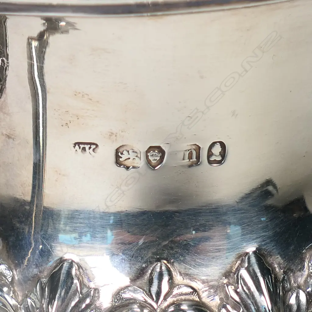 A George IV silver mug Image 1++