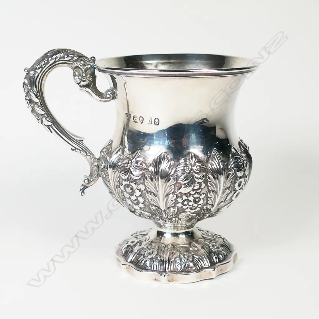 A George IV silver mug Image 1++